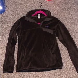 Barely worn Patagonia pullover!
